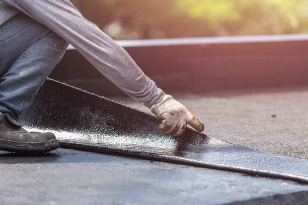 Professional Vapor Barrier Installation technician working in Upperville, VA